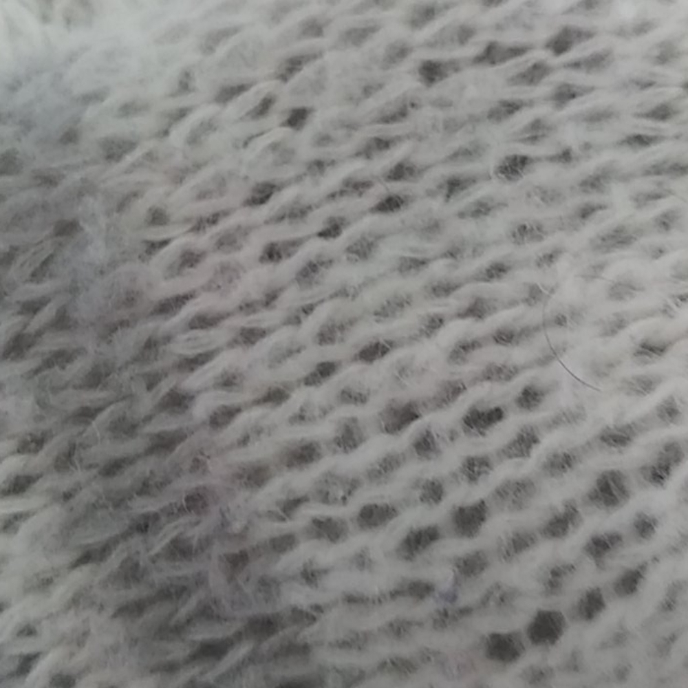 Sweater - Picture 4 of 4